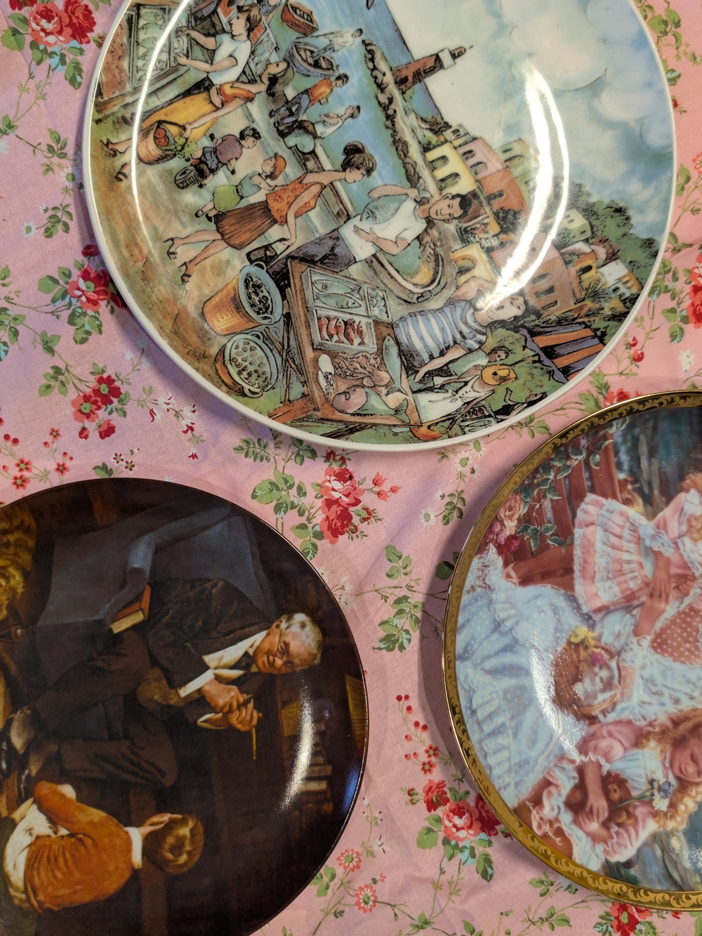 Decorative Collector Plates - Vintage